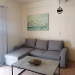 Olive Tree House I Дом отдыха Dhermatianika